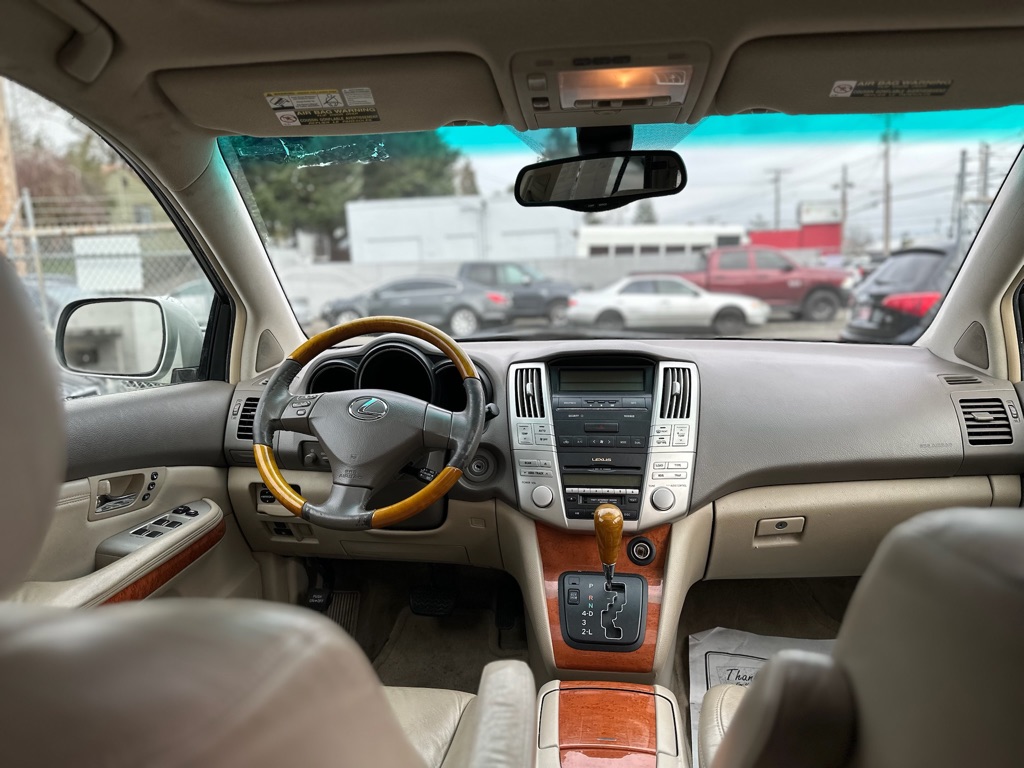 Photo 20 of this LEXUS RX