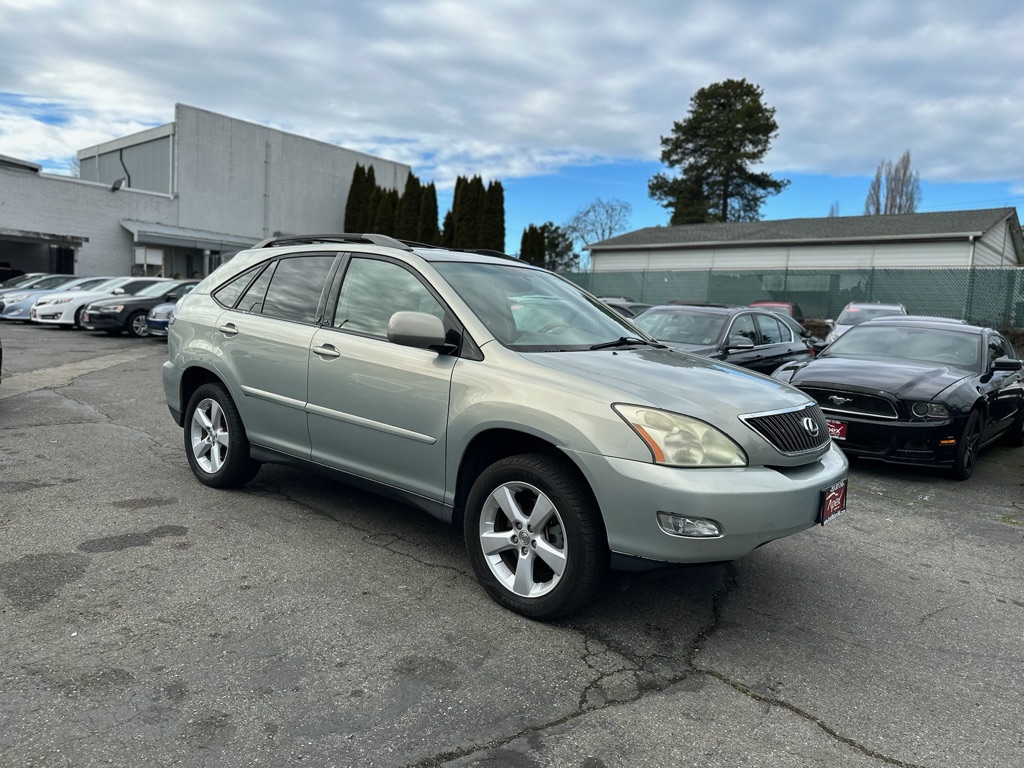 Photo 3 of this LEXUS RX
