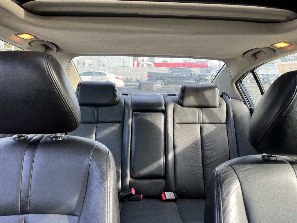 Photo 16 of this NISSAN ALTIMA