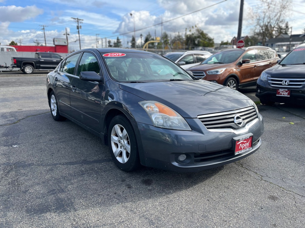 Photo 2 of this NISSAN ALTIMA