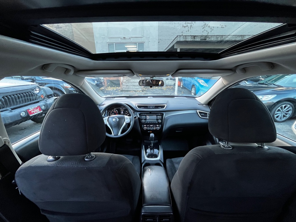 Photo 11 of this NISSAN ROGUE
