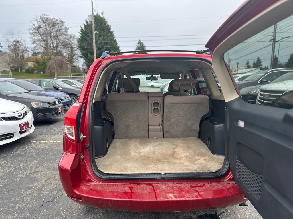 Photo 9 of this TOYOTA RAV4