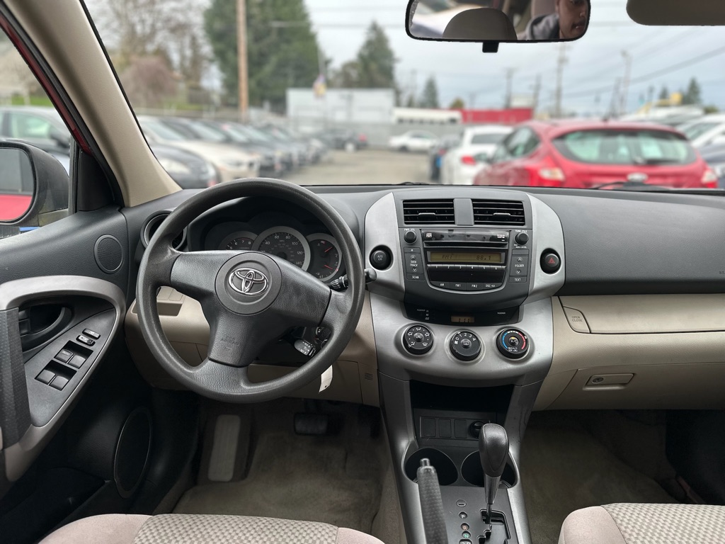 Photo 19 of this TOYOTA RAV4