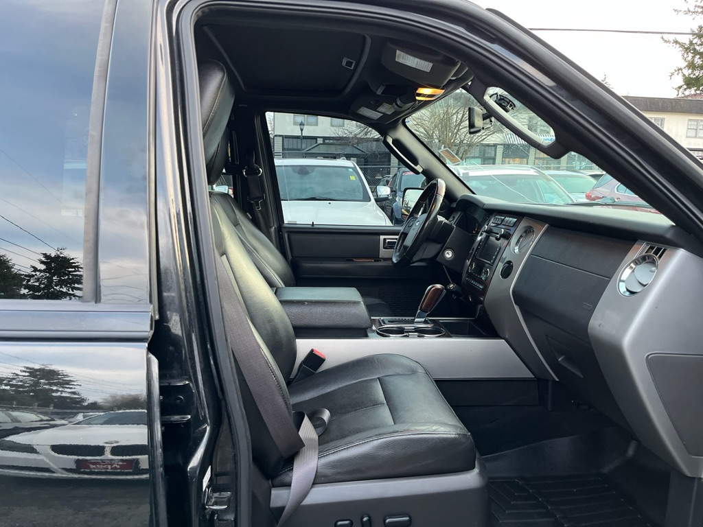 Photo 14 of this FORD EXPEDITION