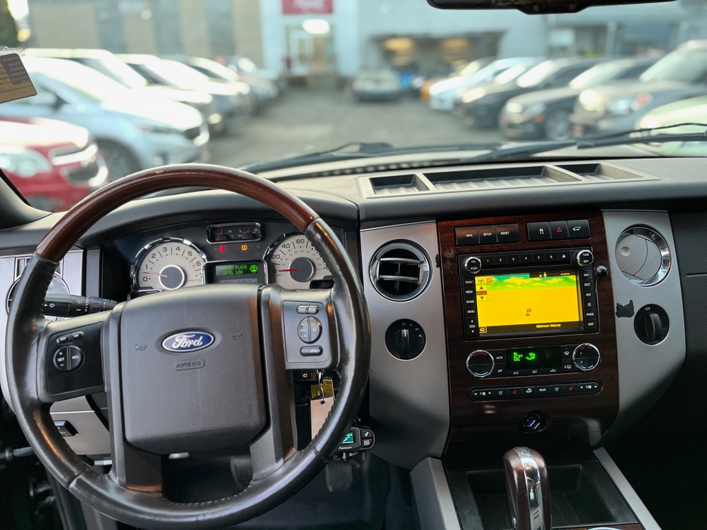 Photo 15 of this FORD EXPEDITION