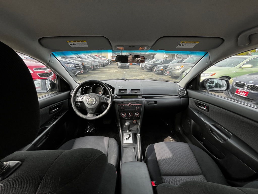 Photo 12 of this MAZDA MAZDA3