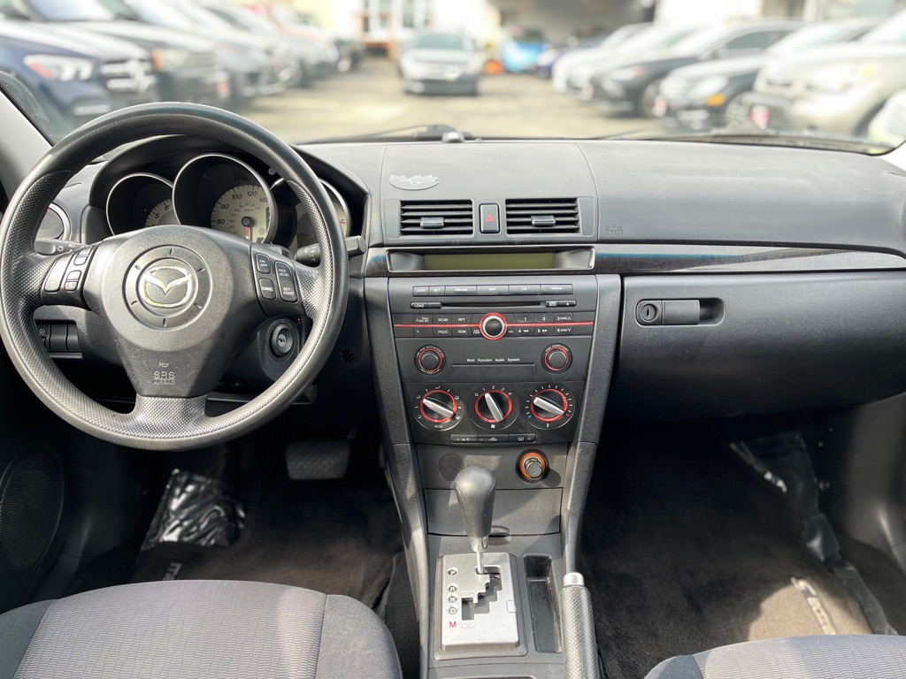 Photo 13 of this MAZDA MAZDA3