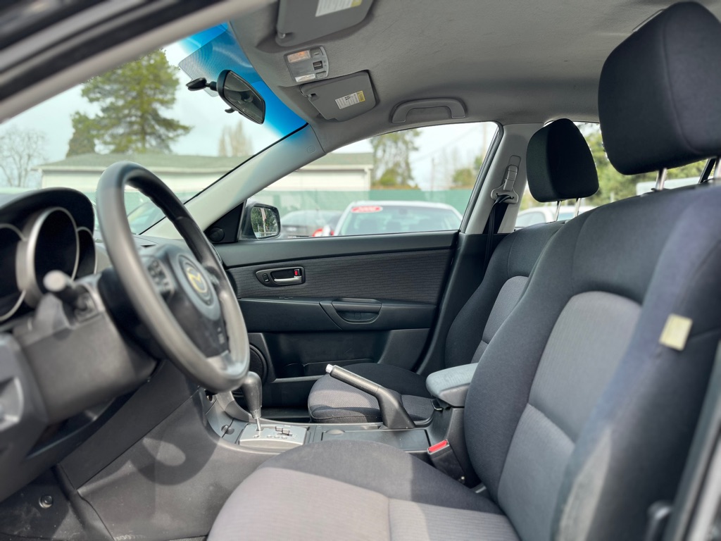 Photo 9 of this MAZDA MAZDA3