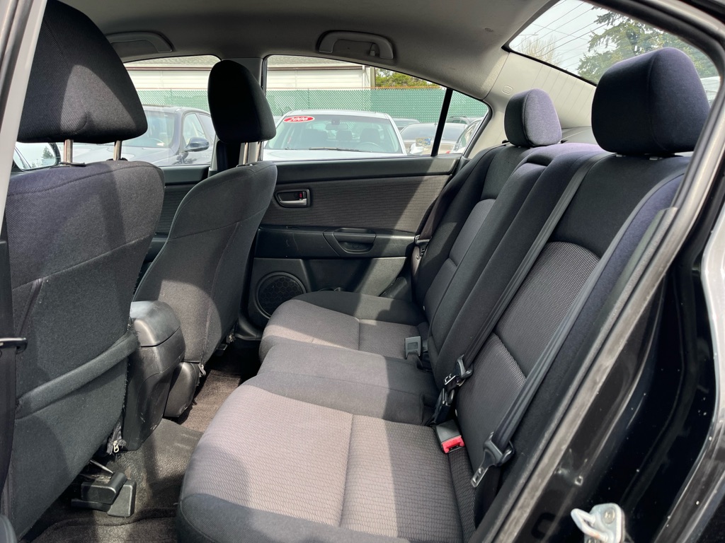 Photo 11 of this MAZDA MAZDA3