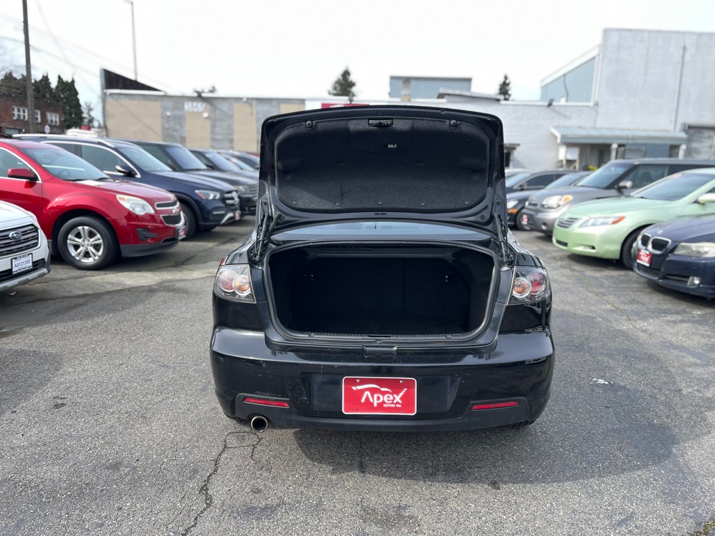 Photo 7 of this MAZDA MAZDA3