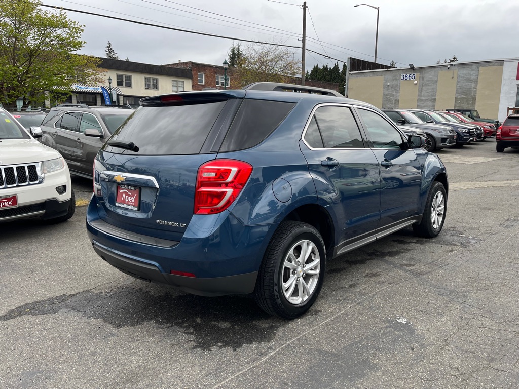Photo 4 of this CHEVROLET EQUINOX