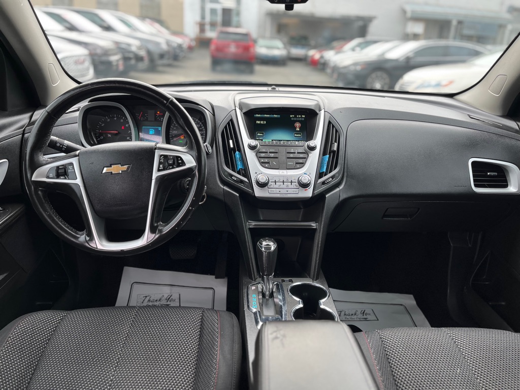 Photo 14 of this CHEVROLET EQUINOX