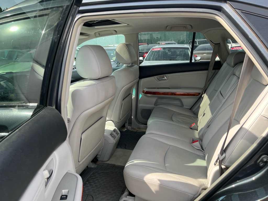 Photo 11 of this LEXUS RX 350