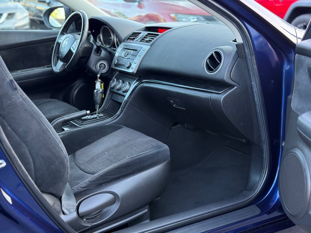 Photo 14 of this MAZDA MAZDA6