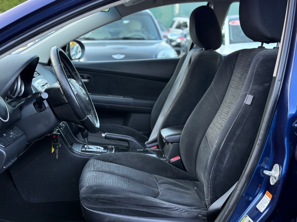 Photo 9 of this MAZDA MAZDA6