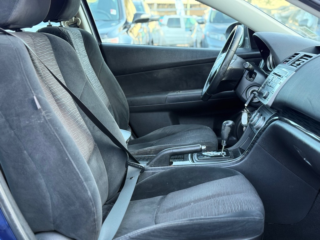 Photo 15 of this MAZDA MAZDA6