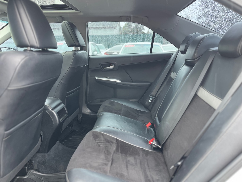 Photo 11 of this TOYOTA CAMRY