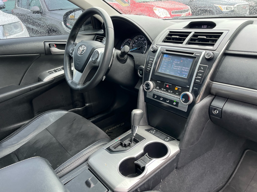 Photo 16 of this TOYOTA CAMRY