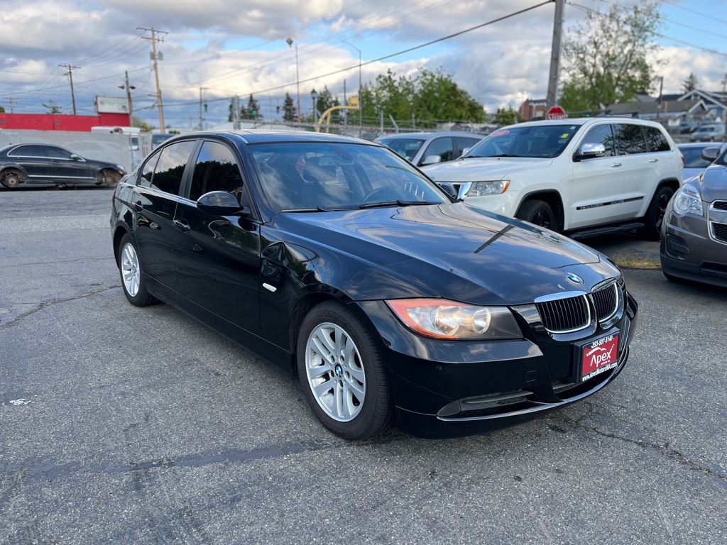 Photo 2 of this BMW 3 SERIES
