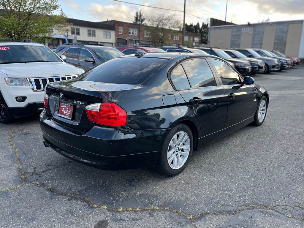 Photo 4 of this BMW 3 SERIES