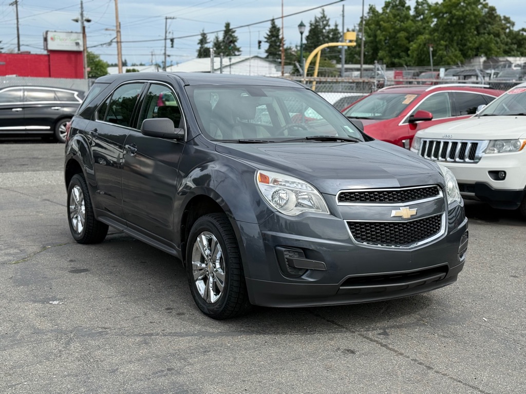Photo 2 of this CHEVROLET EQUINOX