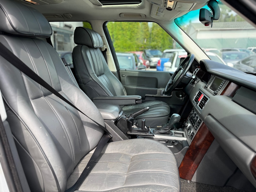 Photo 14 of this LAND ROVER RANGE ROVER