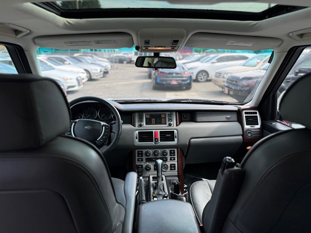 Photo 11 of this LAND ROVER RANGE ROVER