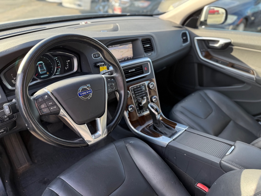 Photo 10 of this VOLVO V60