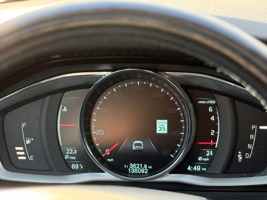 Photo 14 of this VOLVO V60