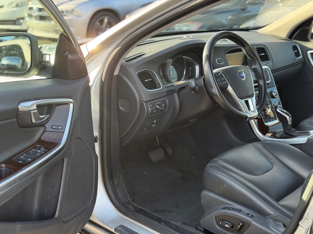 Photo 8 of this VOLVO V60