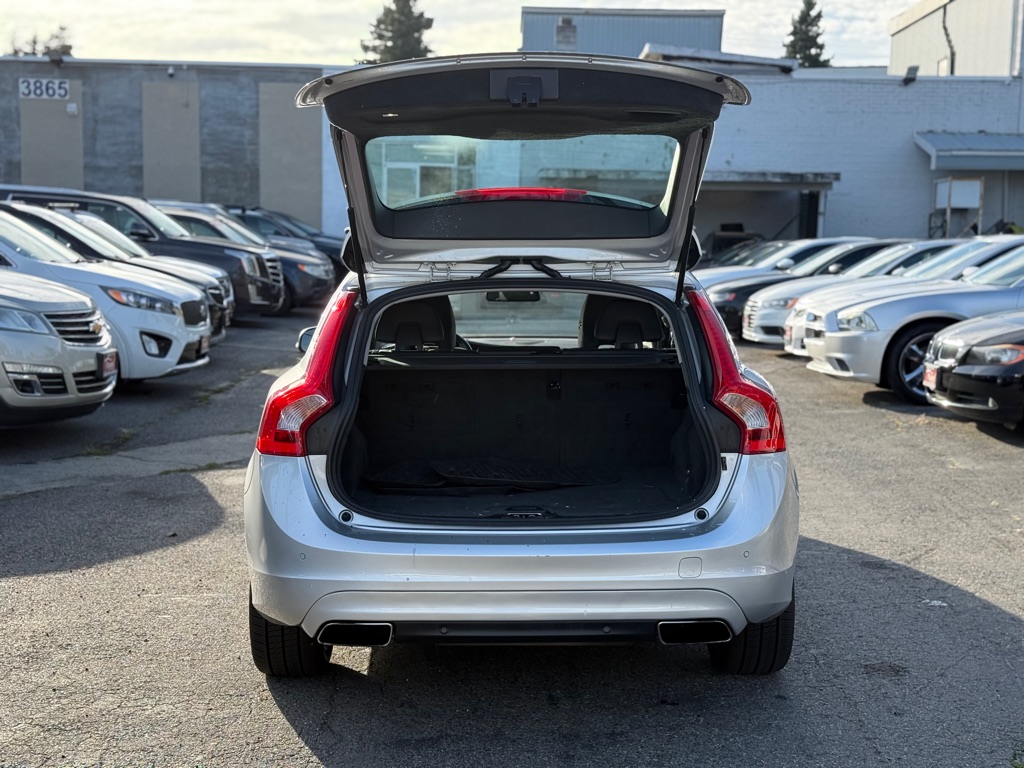Photo 7 of this VOLVO V60