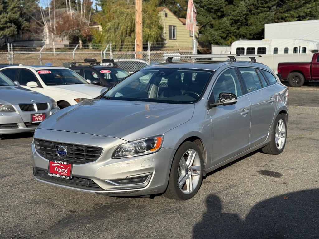 2015 VOLVO V60