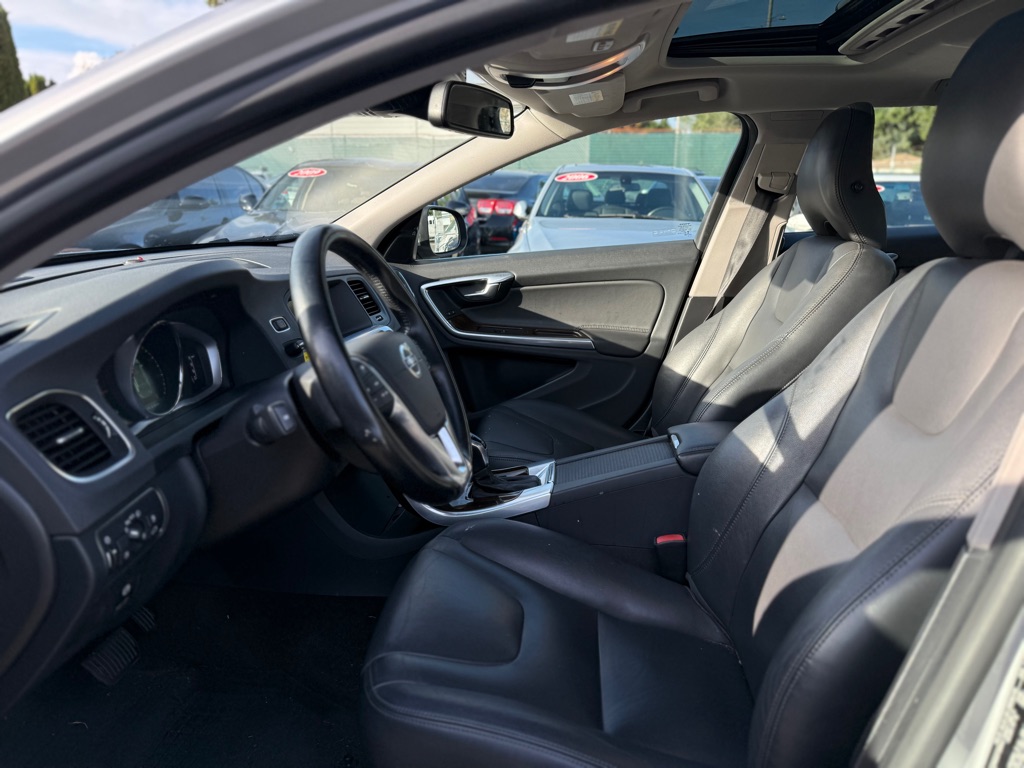 Photo 9 of this VOLVO V60