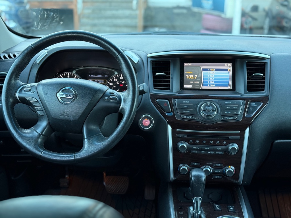 Photo 14 of this NISSAN PATHFINDER