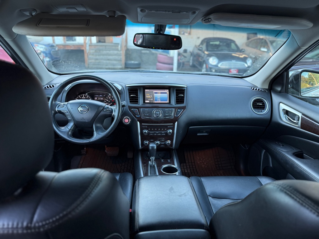 Photo 13 of this NISSAN PATHFINDER