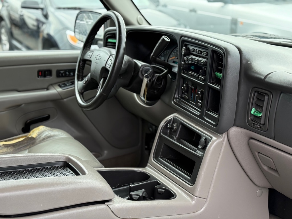 Photo 17 of this CHEVROLET AVALANCHE