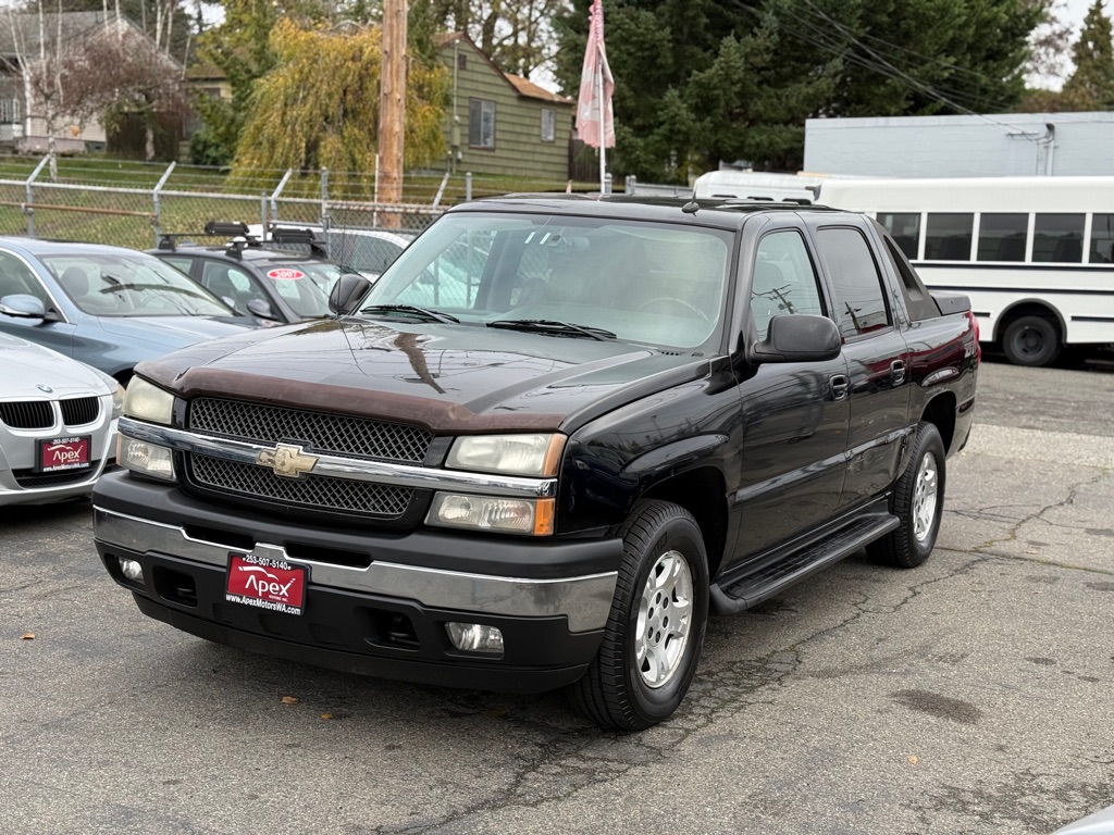 Black 2005 Chevrolet Avalanche Pickup Truck Four-Wheel Drive Automatic