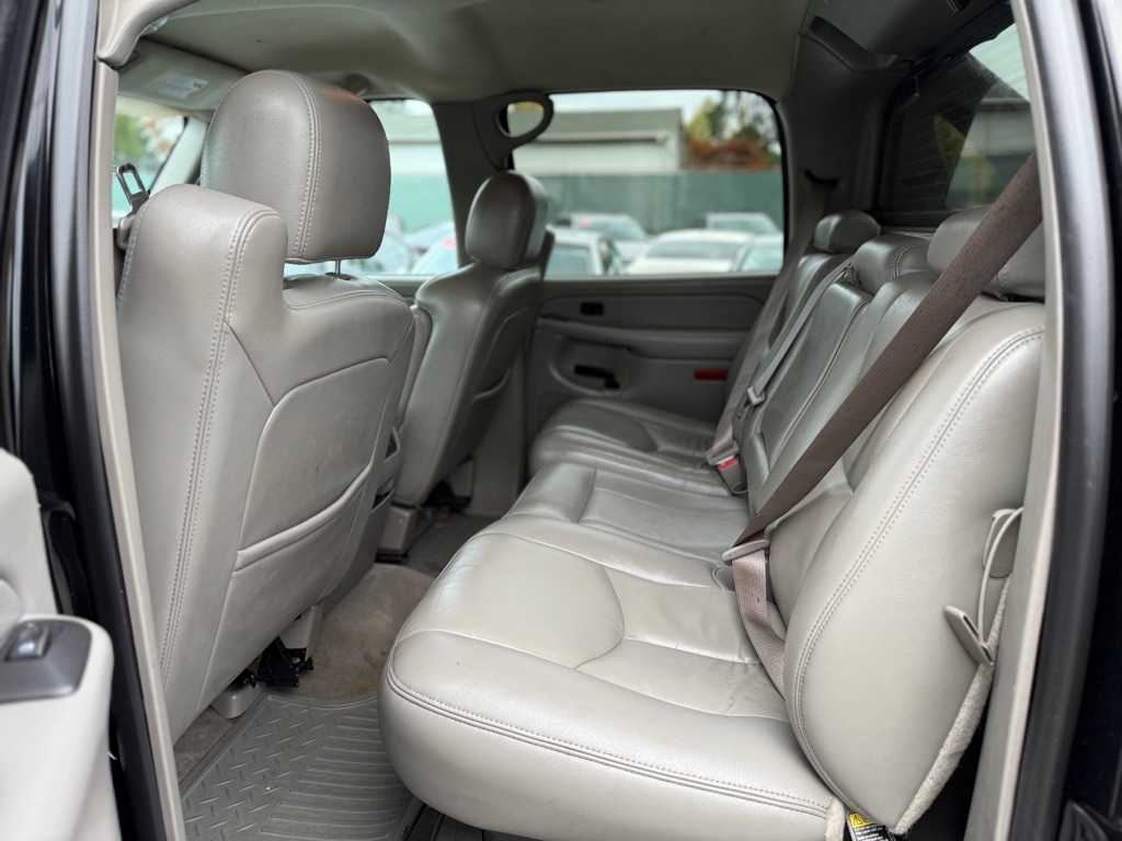 Photo 12 of this CHEVROLET AVALANCHE