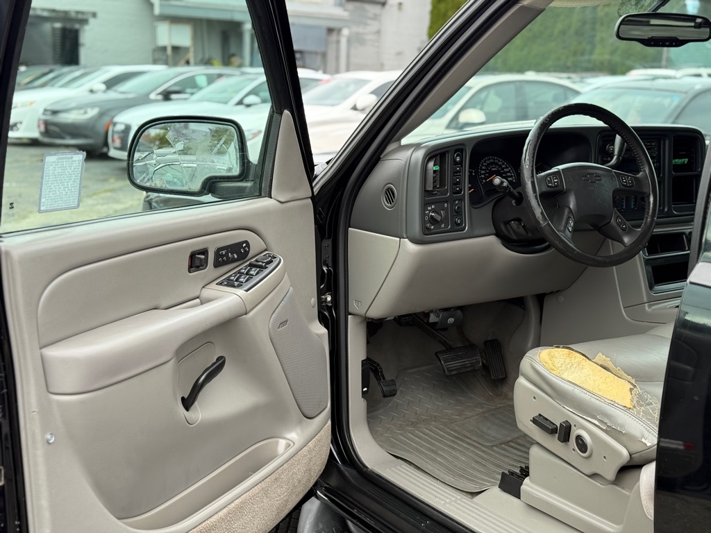 Photo 8 of this CHEVROLET AVALANCHE