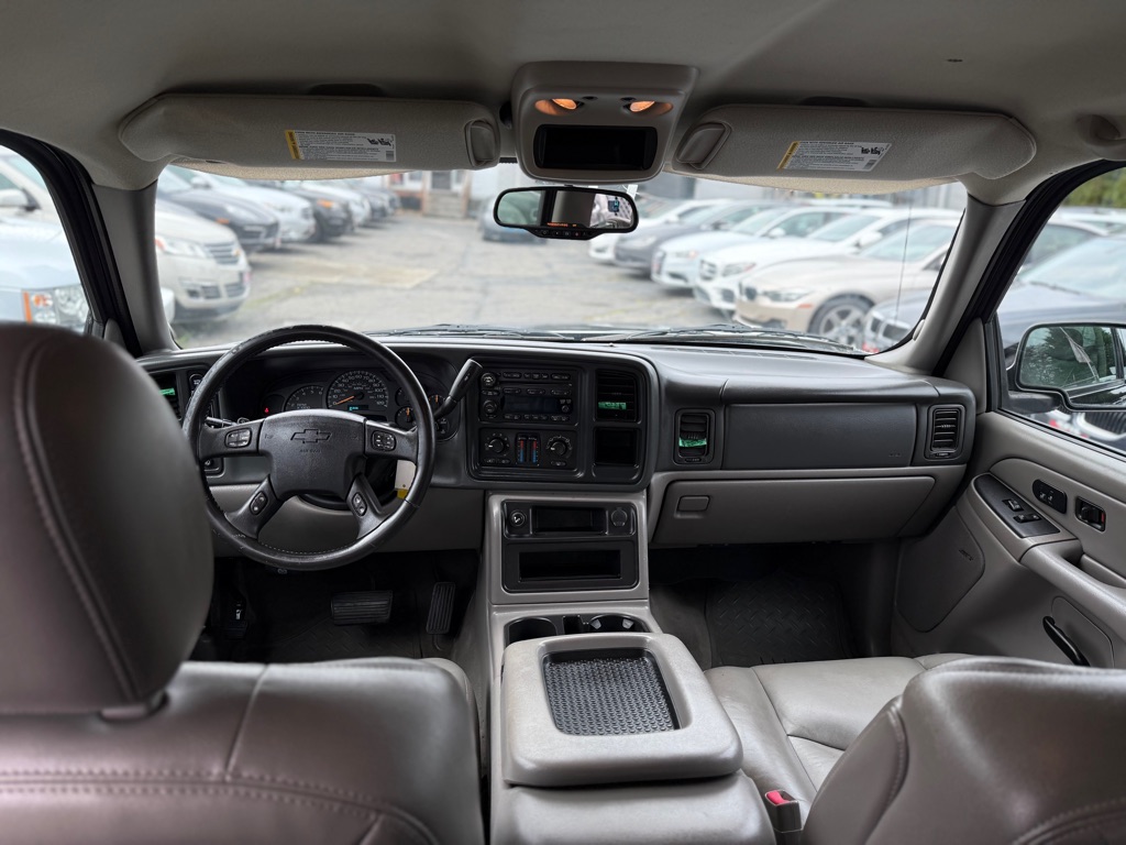 Photo 13 of this CHEVROLET AVALANCHE