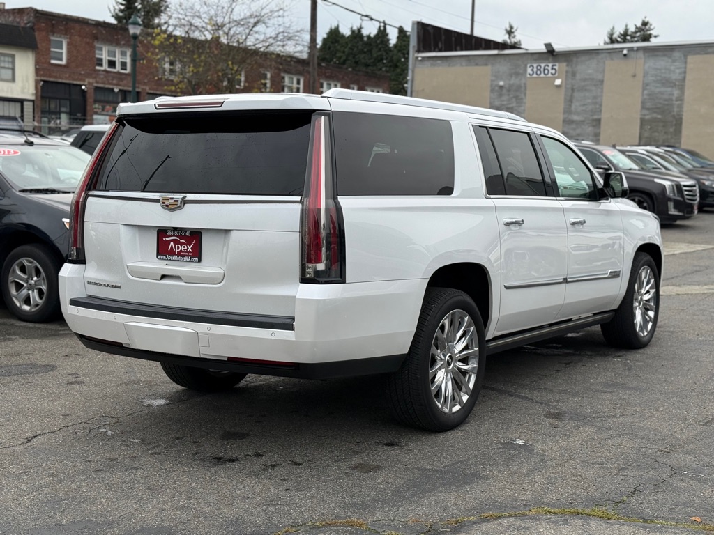 Photo 4 of this CADILLAC ESCALADE ESV