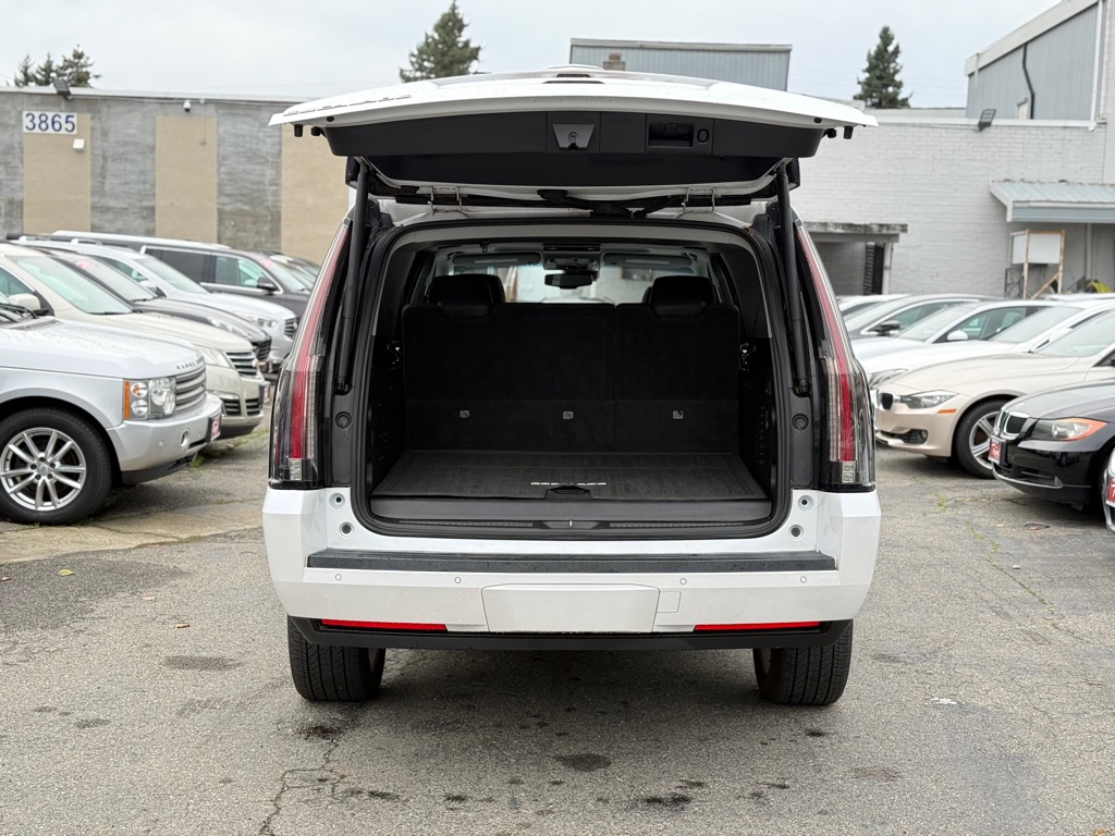Photo 7 of this CADILLAC ESCALADE ESV
