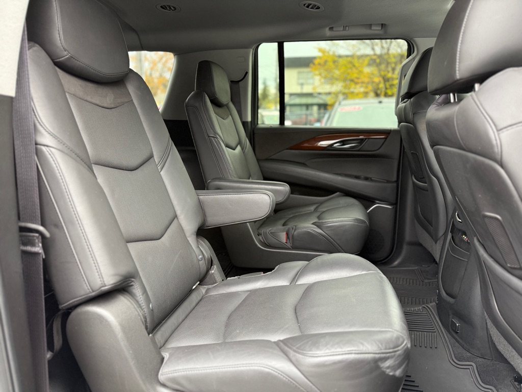Photo 22 of this CADILLAC ESCALADE ESV