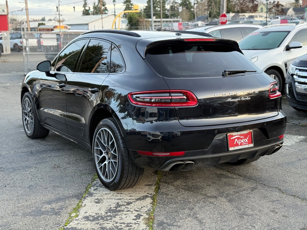 Photo 6 of this PORSCHE MACAN