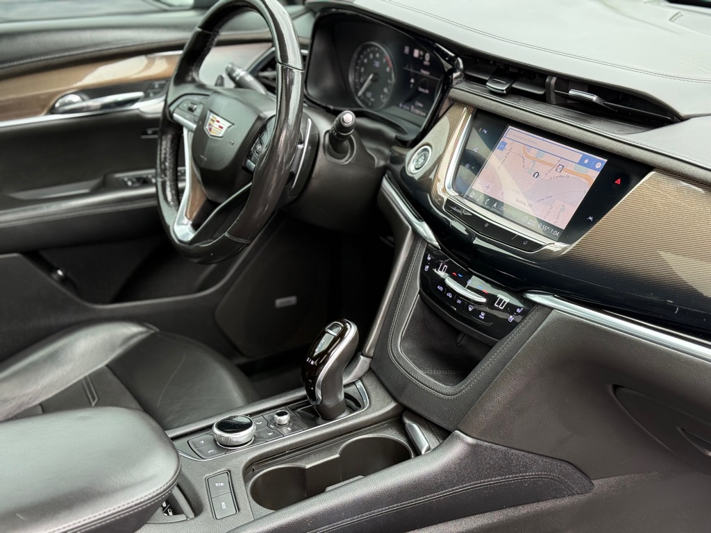 Photo 26 of this CADILLAC XT6