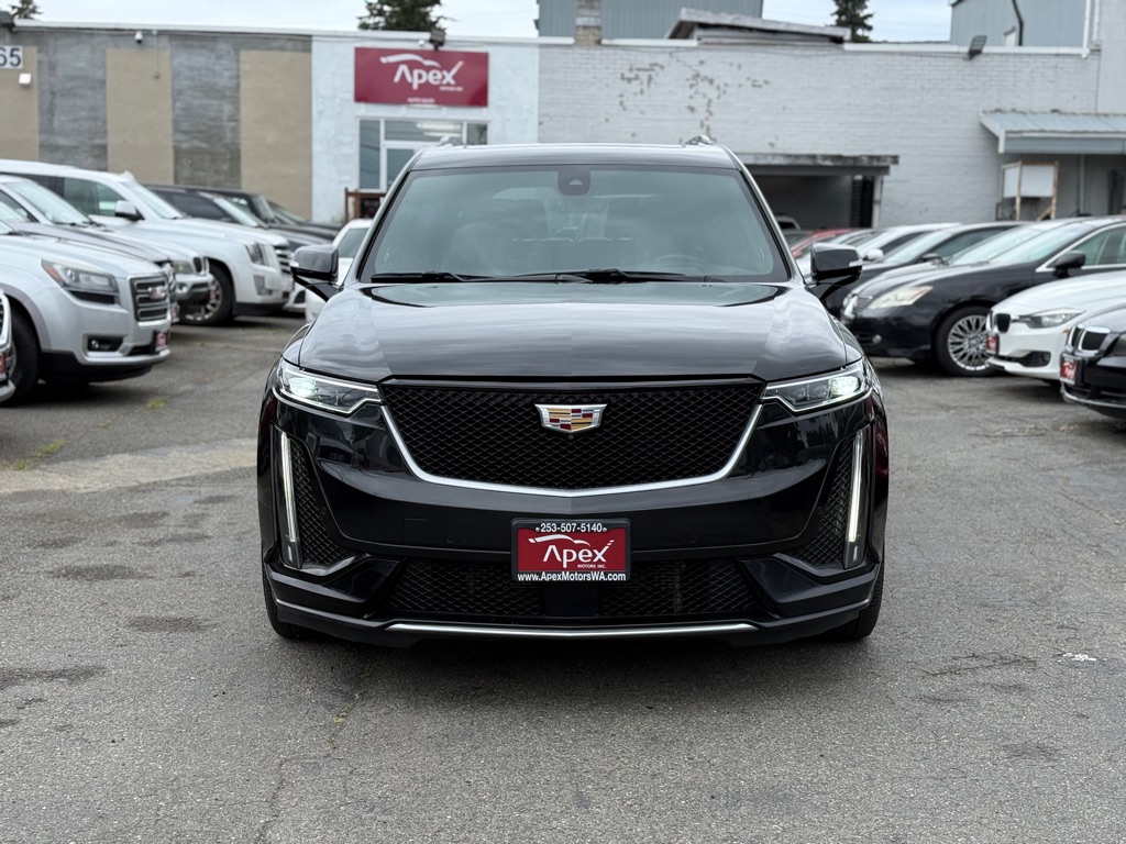 Photo 3 of this CADILLAC XT6