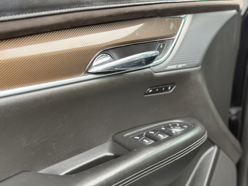 Photo 17 of this CADILLAC XT6