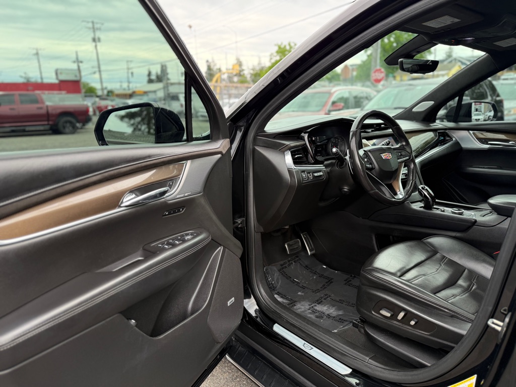 Photo 9 of this CADILLAC XT6