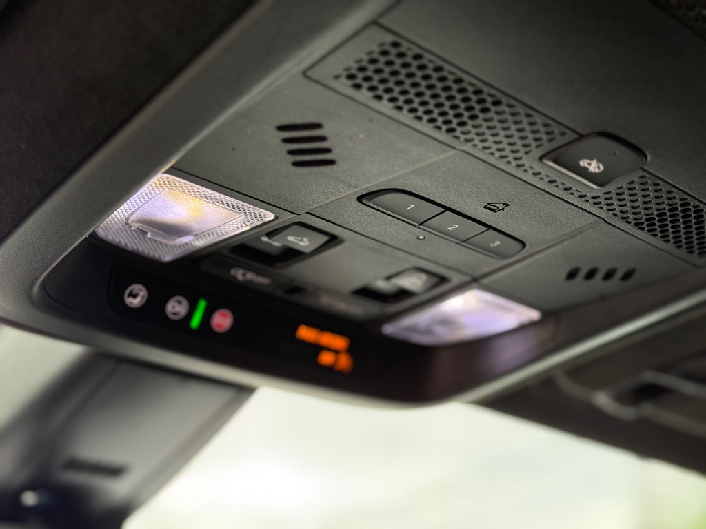 Photo 16 of this CADILLAC XT6