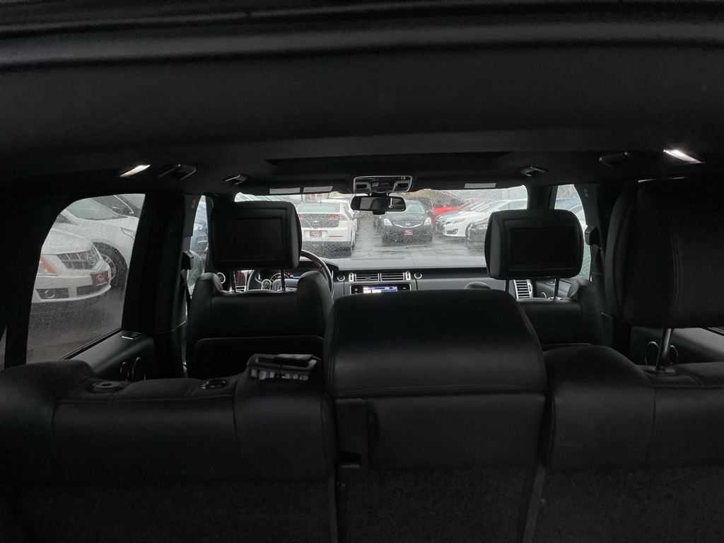 Photo 8 of this LAND ROVER RANGE ROVER